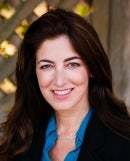 Dr. María Fernández